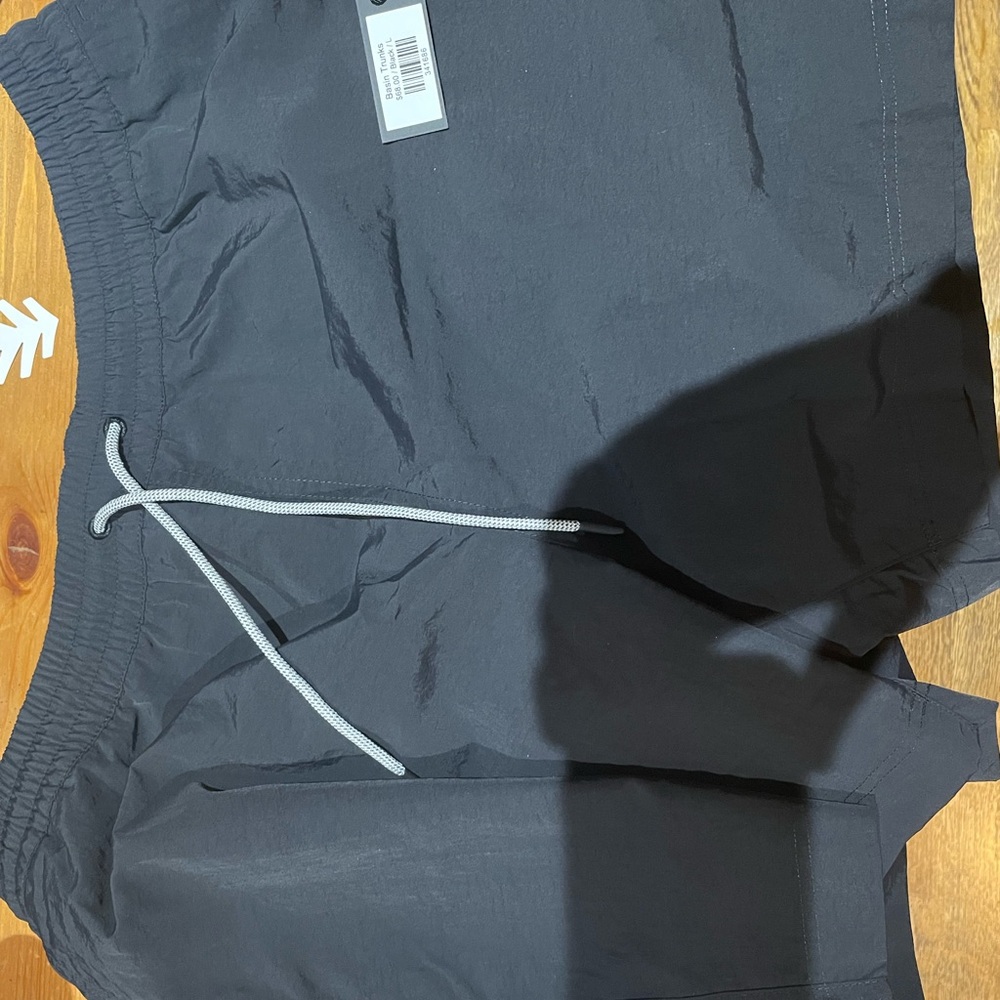 Flint and Tinder Basin Swim Trunks – NWT